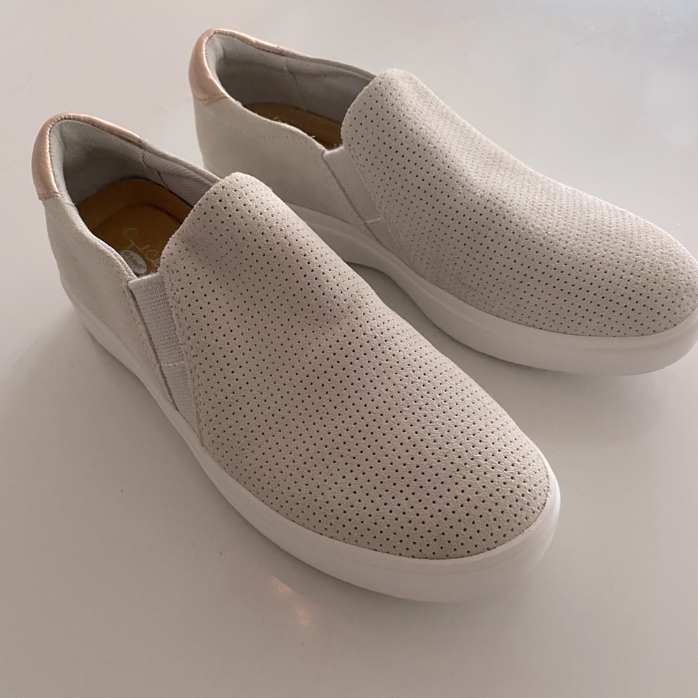 Dr Scholls slip on sneaker
